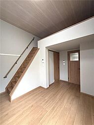 小田急小田原線 町田駅 バス14分 根岸下車 徒歩1分の賃貸アパート 1階1Kのリビング/ダイニング