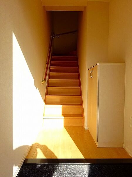 画像11:専用階段で安心