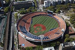 横浜スタジアム 400m