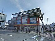デイリーヤマザキJR須磨海浜公園駅前店 591m