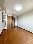 洋室6.8帖・十分な広さを確保♪♪