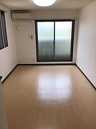 カーサ・ブルピノ 1階1LDKのリビング/ダイニング