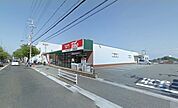 トーホーストア西長田店 218m