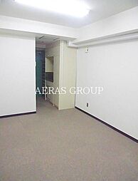 東京ロイヤルプラザ 8階ワンルームのリビング/ダイニング