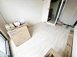 インティメイトハイツ 402 4階1Kのリビング/ダイニング