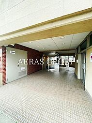 4 / 10