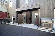 エントランスをくぐると我が家です☆