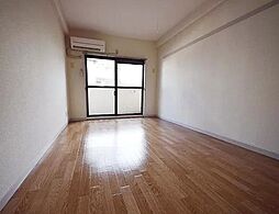 クリスタルマンション 3階1Kのリビング/ダイニング