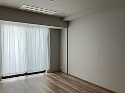 プラウドタワー東池袋ステーションアリーナ 32階3LDKのリビング/ダイニング