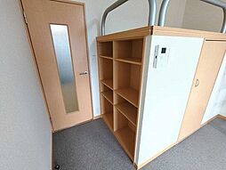 レオパレスけやき 2階1Kのリビング/ダイニング