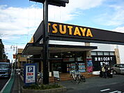 TSUTAYA砧店 924m