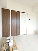 建築中