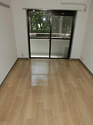 カレドセルクル 2階1Kのリビング/ダイニング