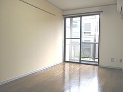 JR山手線 恵比寿駅 徒歩12分の賃貸マンション 2階1Kのリビング/ダイニング