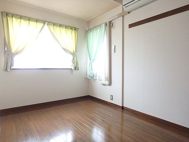 寝室