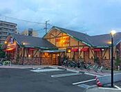 コメダ珈琲店南摂津駅南店 725m