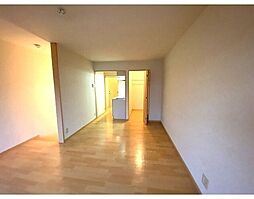 エステート泉塚 2階1Kのリビング/ダイニング