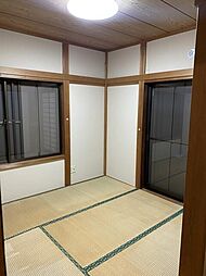 美山町戸建貸家 4LDKのリビング/ダイニング