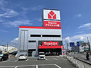 ヤマダ電機ヤマダアウトレット郡山店 832m