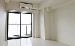 プライムガーデン赤塚 5階1Kのリビング/ダイニング