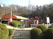 柏原市立玉手山公園 883m