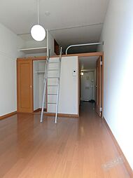 レオパレス六条 102 1階1Kのリビング/ダイニング