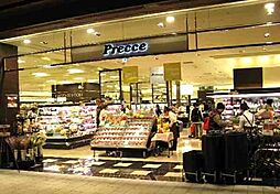 プレッセプレミアム東京ミッドタウン店 677m