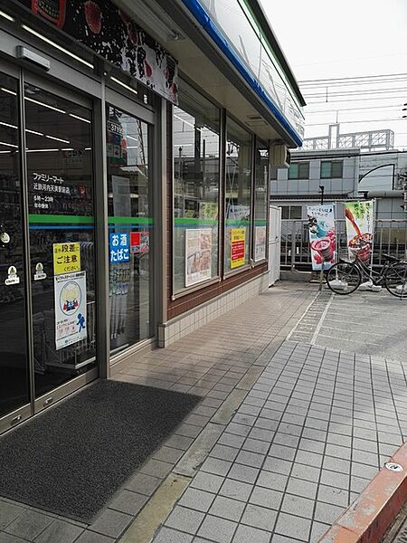 画像24:ファミリーマート近鉄河内松原駅店 783m