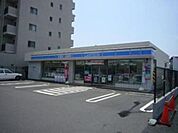 ローソン千住桜木一丁目店 534m