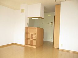 ノーベルパーク16 2階ワンルームのリビング/ダイニング