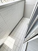 202号室の御写真です。
