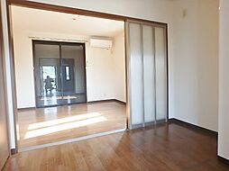 グランドール中野 202 2階2DKのリビング/ダイニング