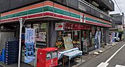 セブンイレブン世田谷北沢店 132m