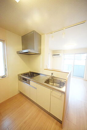 ライラック_内装_1