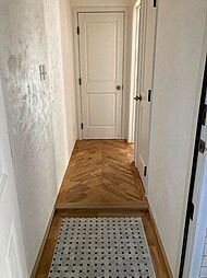 ザスタンダードアパートメント 2階1LDKのリビング/ダイニング