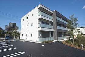 コンフォール 00101 ｜ 埼玉県川口市南鳩ヶ谷５丁目17-21（賃貸マンション2LDK・1階・61.60㎡） その1