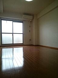 モデラート 3階1Kのリビング/ダイニング