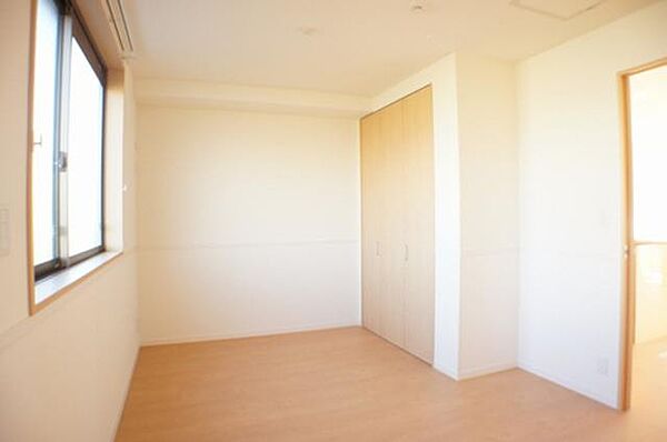 apartment 栃木県矢板市木幡1340-30
木幡の賃貸情報を見る
物件地図