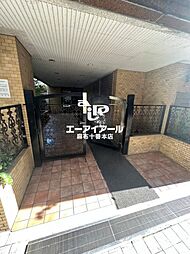 6 / 13