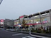 ダイソー三和こどもの国店 747m