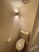 この空間なんだか落ち着きます。清潔感のあるトイレです。