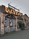 びっくりドンキー高槻店 442m