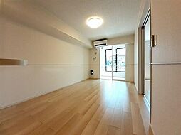 エクラ ジョリイ 1階1LDKのリビング/ダイニング