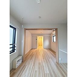 ウェルスクエアイズム千川2 1階1LDKのリビング/ダイニング