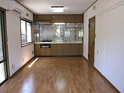 シャルルメゾン 1階2LDKのリビング/ダイニング