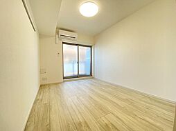 ヴィラ東中神 2階1Kのリビング/ダイニング