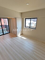 ロイジェント大山西町 201 2階2Kのリビング/ダイニング