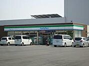 ファミリーマート泉佐野りんくう店 836m