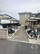 敷地内/建物