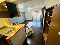 東京メトロ千代田線 綾瀬駅 徒歩13分の賃貸マンション 3階2LDKのリビング/ダイニング